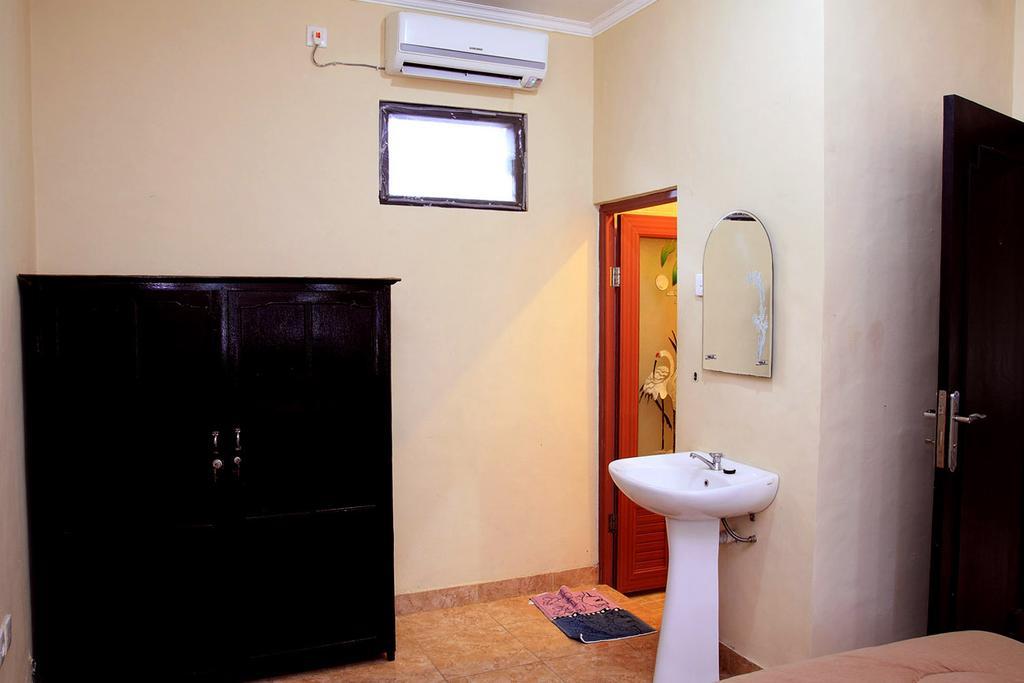 Cinthya Guest House ليجيان الغرفة الصورة